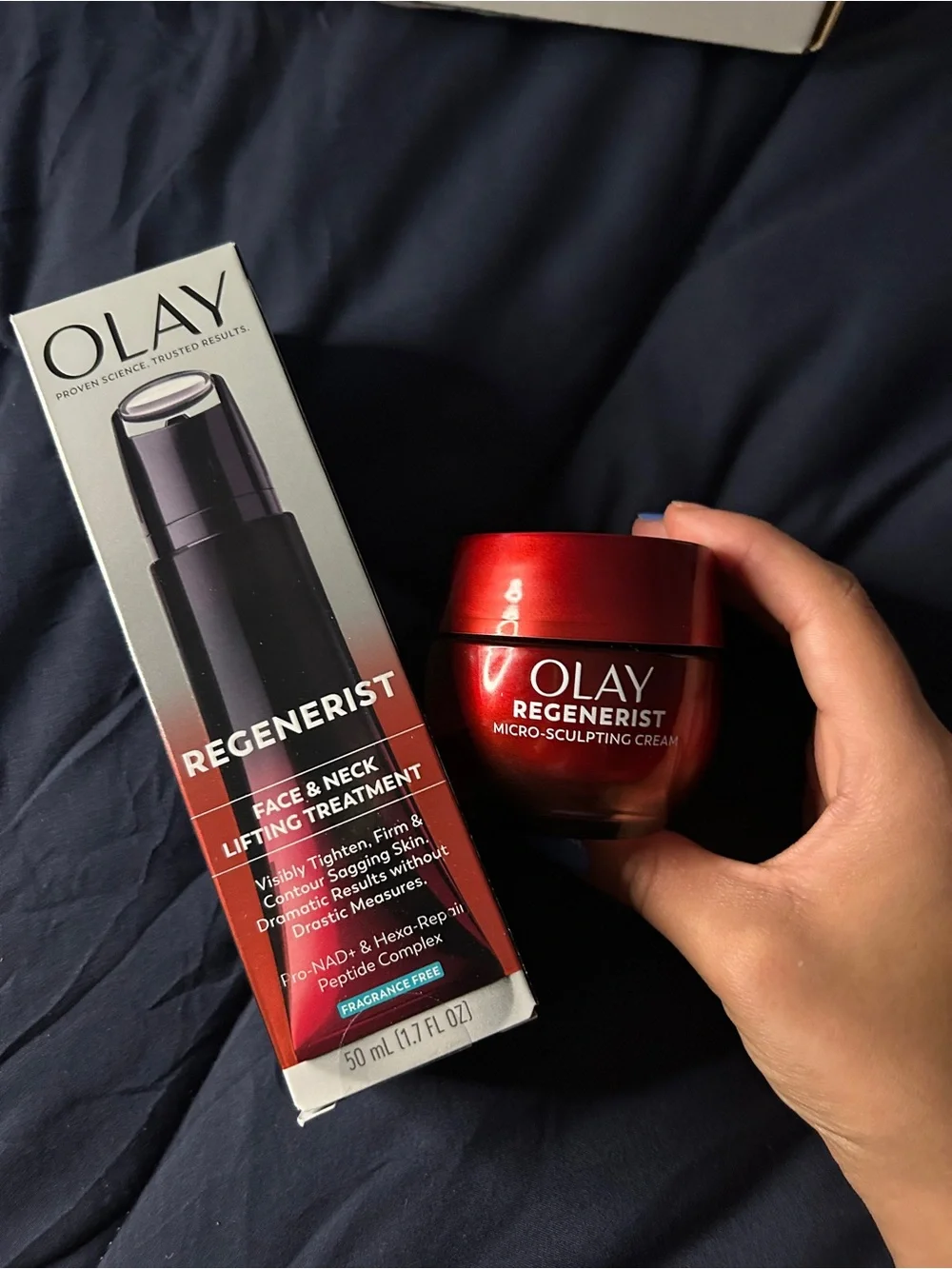 OLAY Regenerist Micro-Sculpting Cream Jar in Red